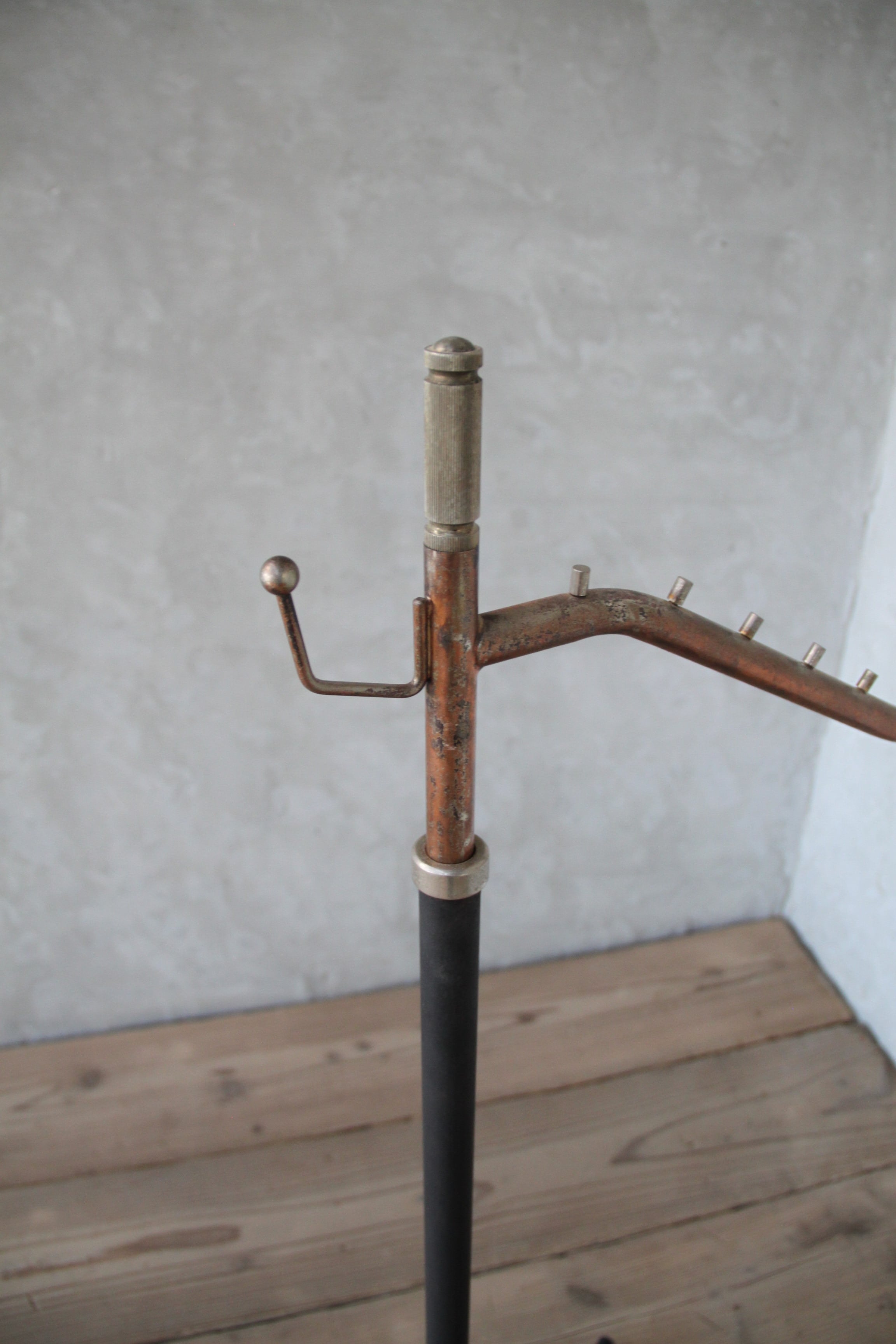 ハンガーラック(鉄製装飾) 古家具/古道具/アンティーク/ハンガー