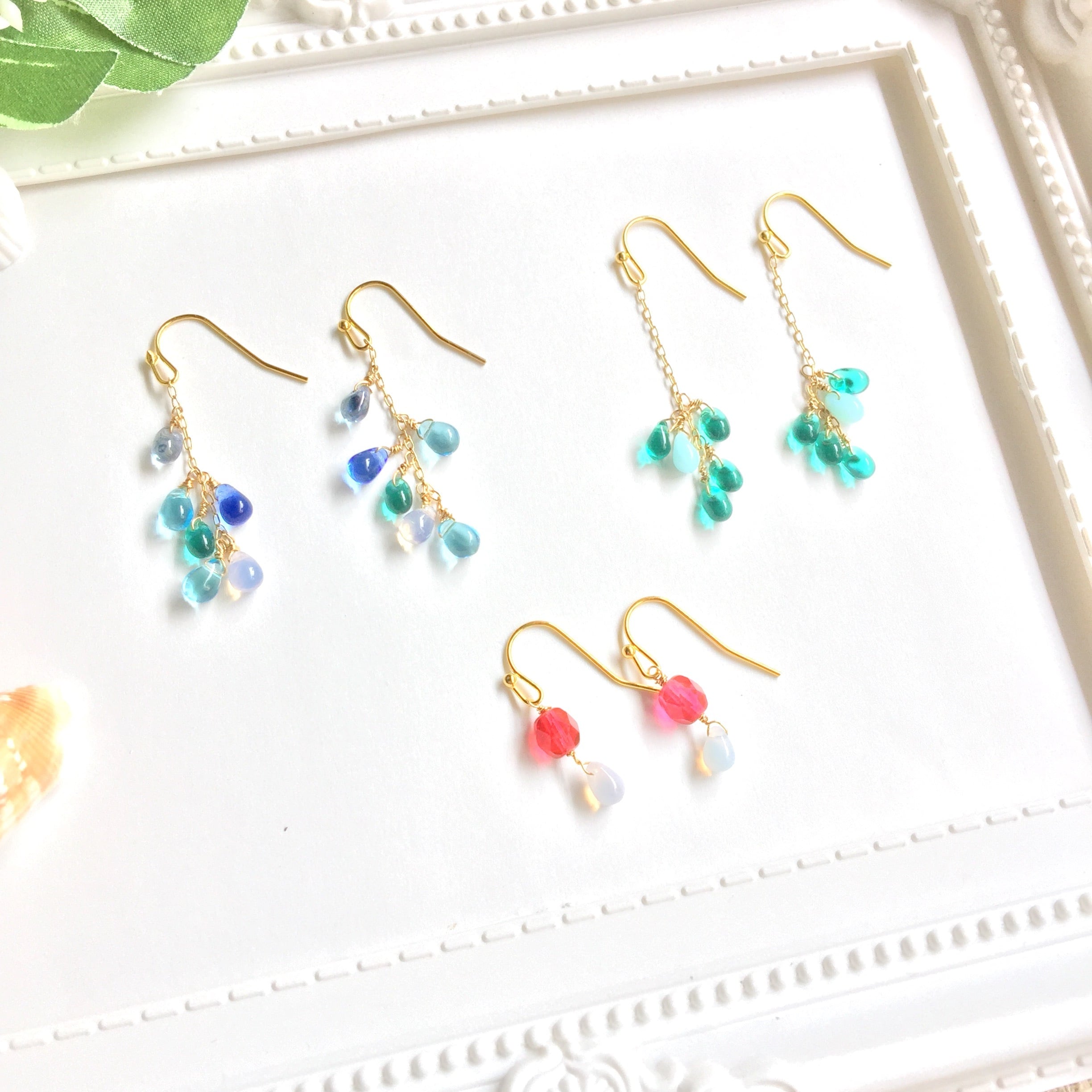 アクアブルーティアドロップチェコビーズのピアス | auliidesign*