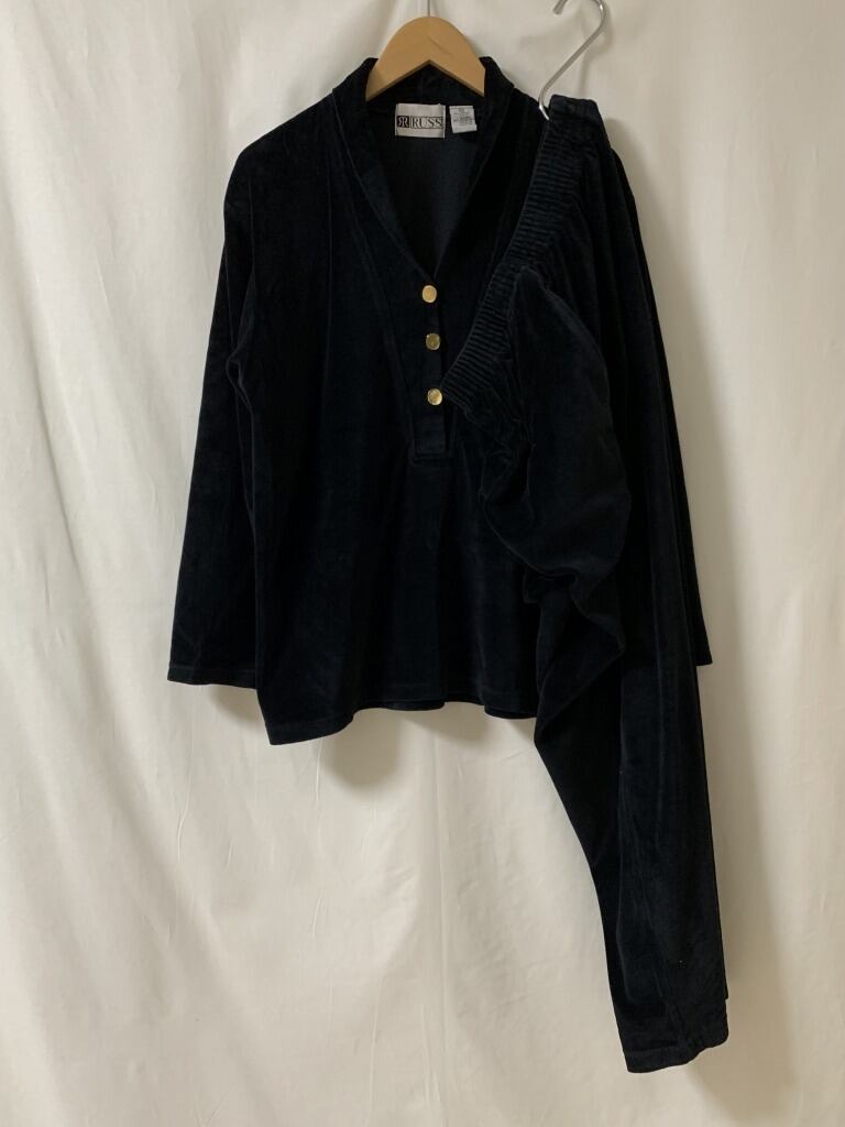 1990's Design Velour Set-Up