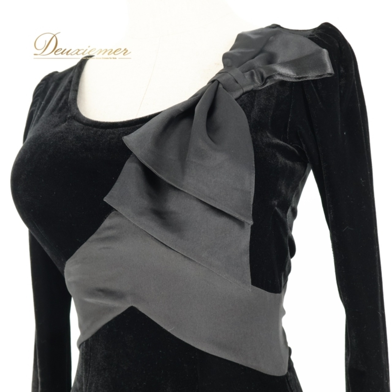 社交ダンス 衣装 チャコット Chacott ワンピース ドレス 黒 レース ベロア 高級感 綺麗 上品 パーティドレス ブラック系 フォーマル 大人可愛いエレガント デザイン スリム フィット感 シンプル 上品 黒ドレス レディース おしゃれ パーティ ステージ衣装 ロングドレス 社交ダンス衣装