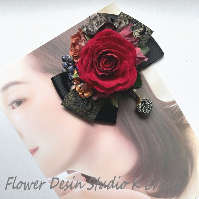 成人式・卒業袴・ダンス発表会に♡赤い薔薇とリボンのヘアクリップ 発表会 フラメンコ コンサート 舞台 結婚式 成人式 髪飾り ゴシック ハロウィン