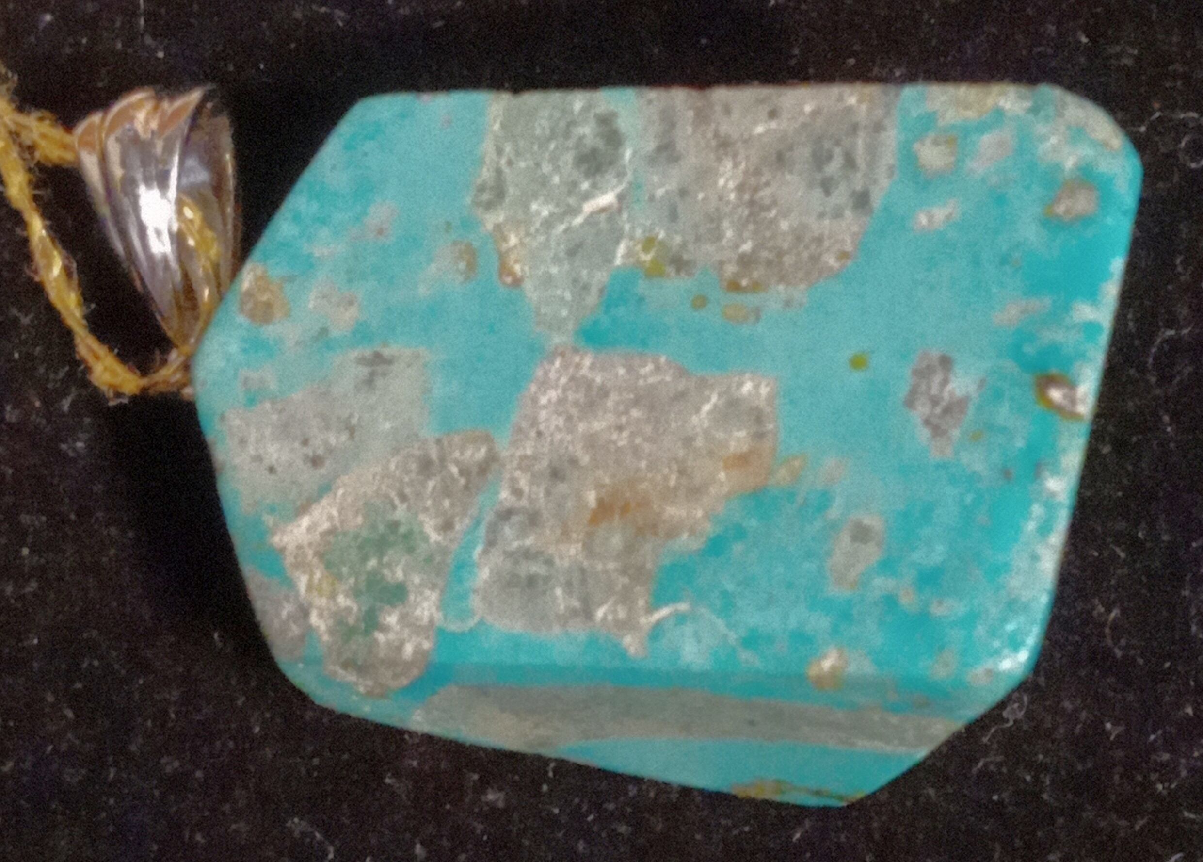イラン産 ターコイズ ペンダント・トップ 25x16x8mm | Gallery