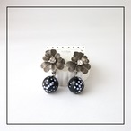 シルバーフラワー&ドットボール　ピアス