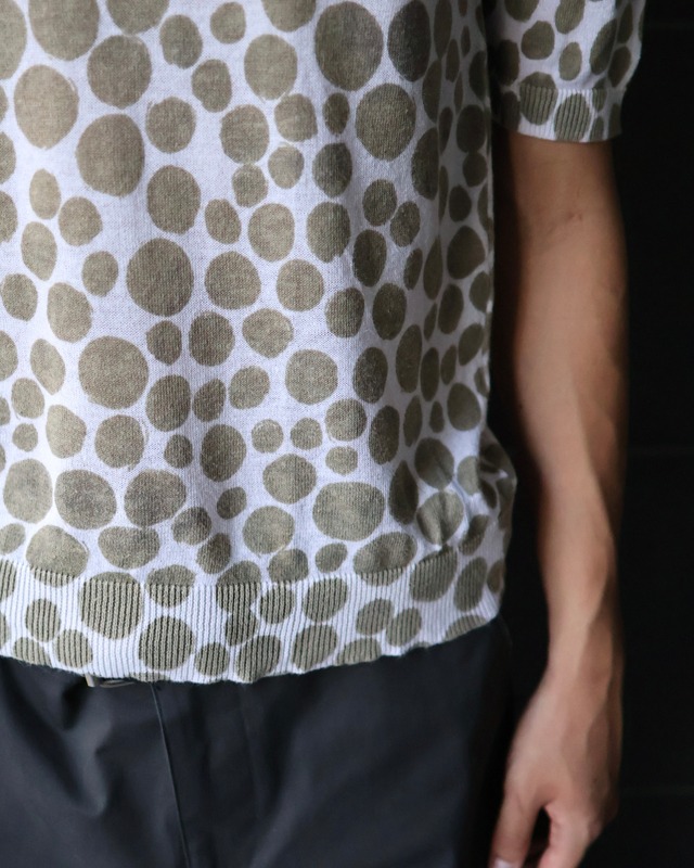 random dots half sleeve top