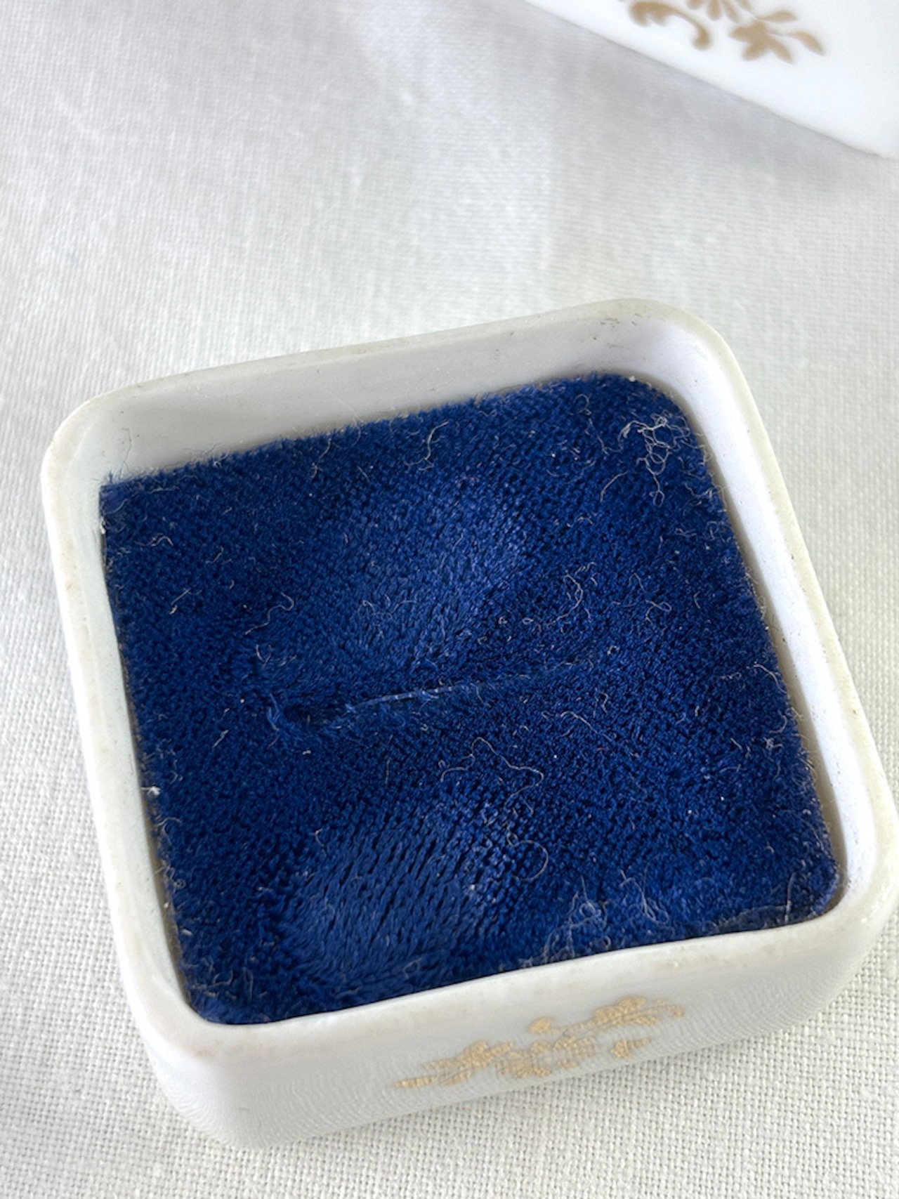 リングホルダー　小物入れ　陶磁器製　貴族絵　リモージュ　12oten4-3