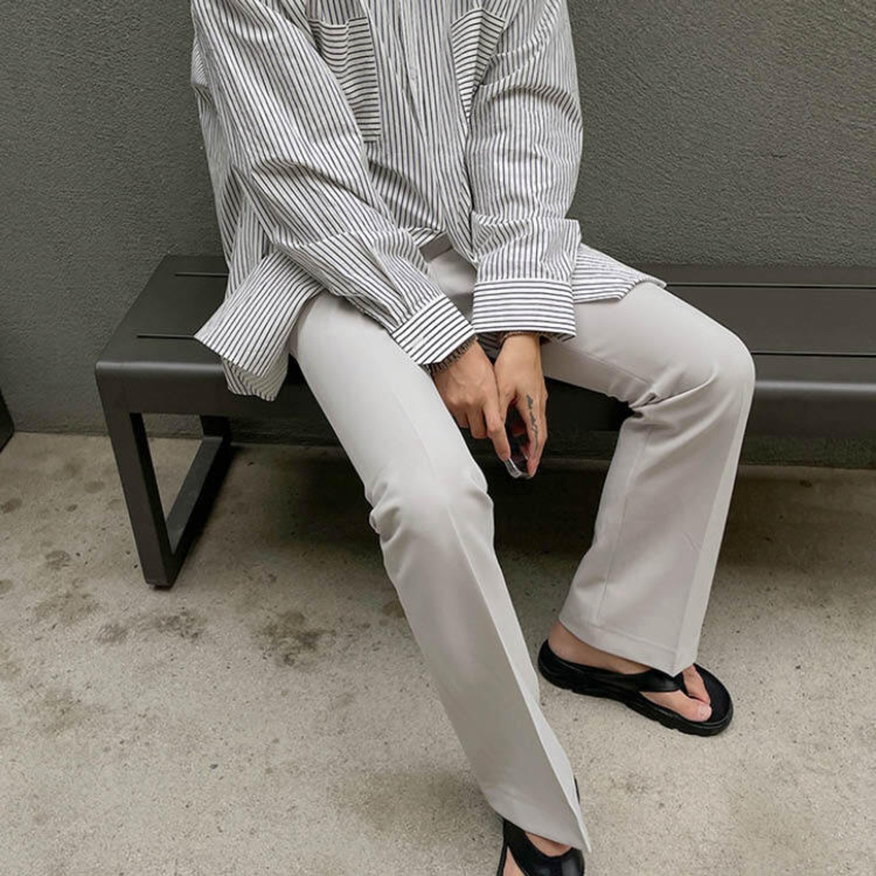 シンプルフレアレッグパンツ　MT0080120