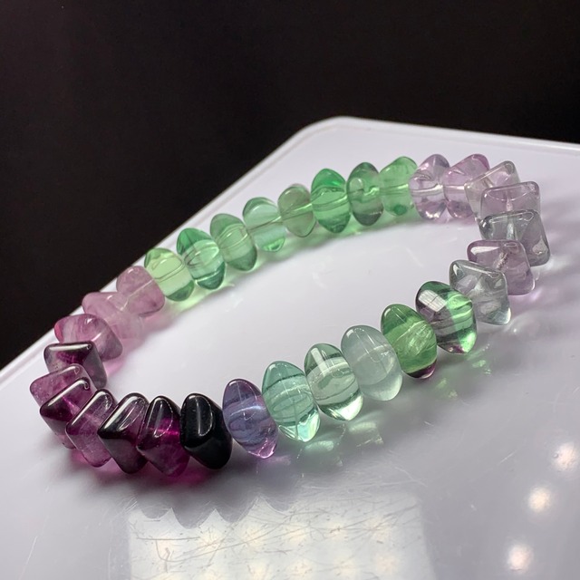 A9.グラデーションスクエアフローライトブレスレット