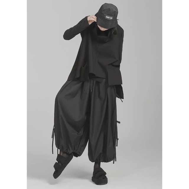 Casual asymmetrical tops C0554