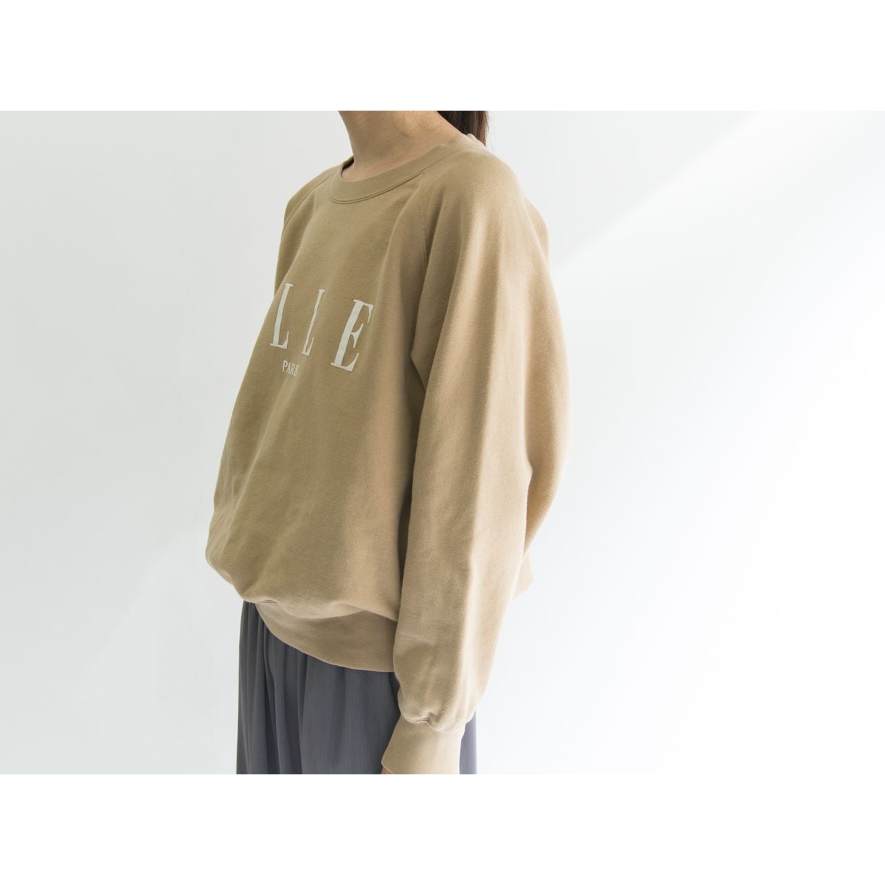【ELLE】Crew neck logo sweat shirt（エル クルーネックロゴスウェットシャツ）5b