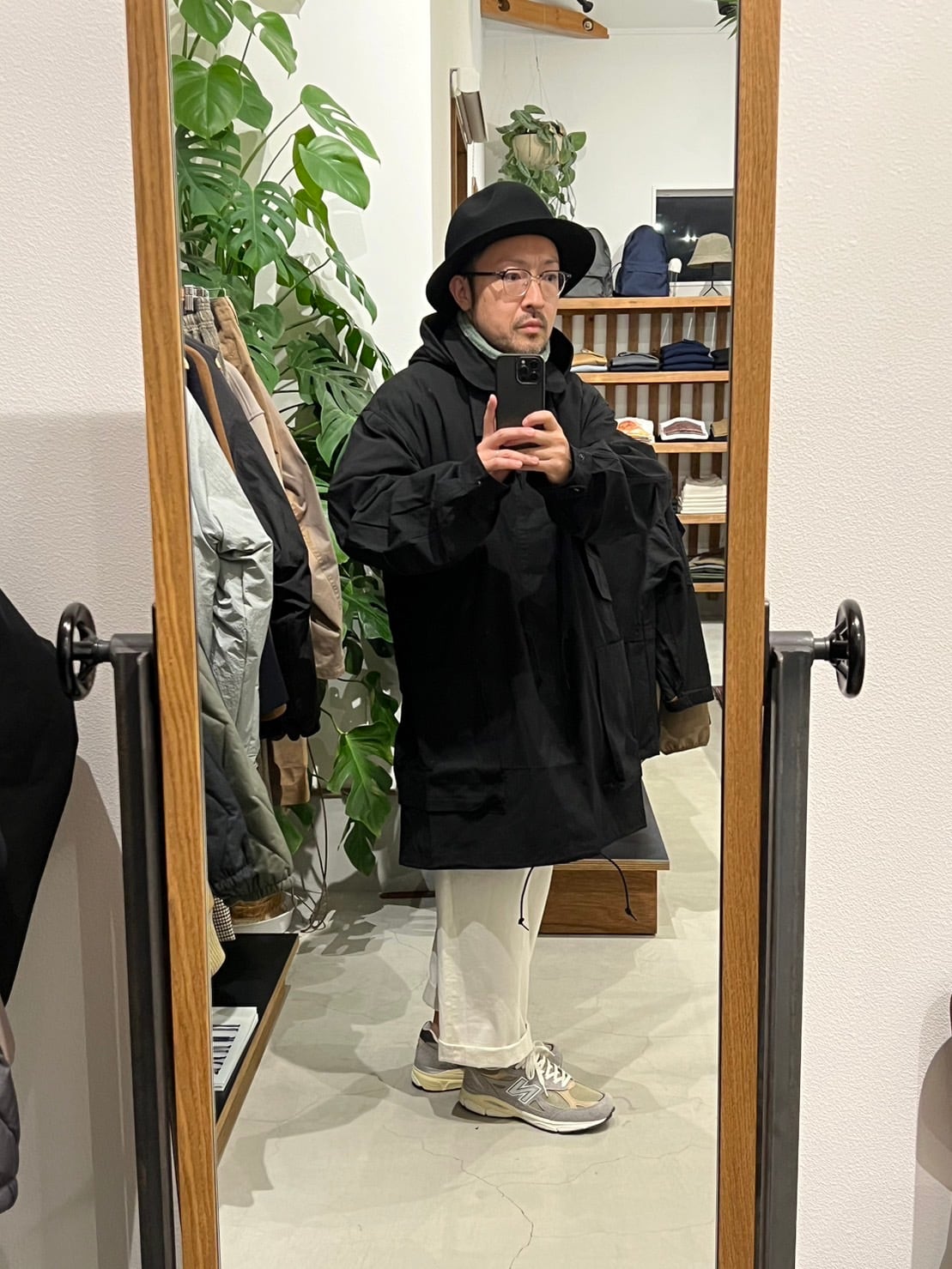 SASSAFRAS Digs Crew Coat | brownriver