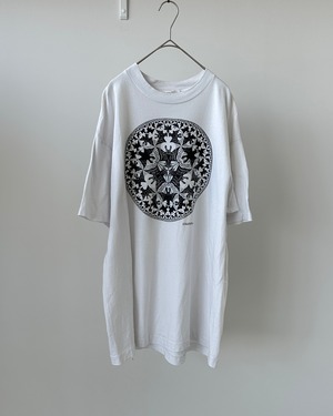 -M.C. ESCHER- Vintage 90s Print T-Shirt