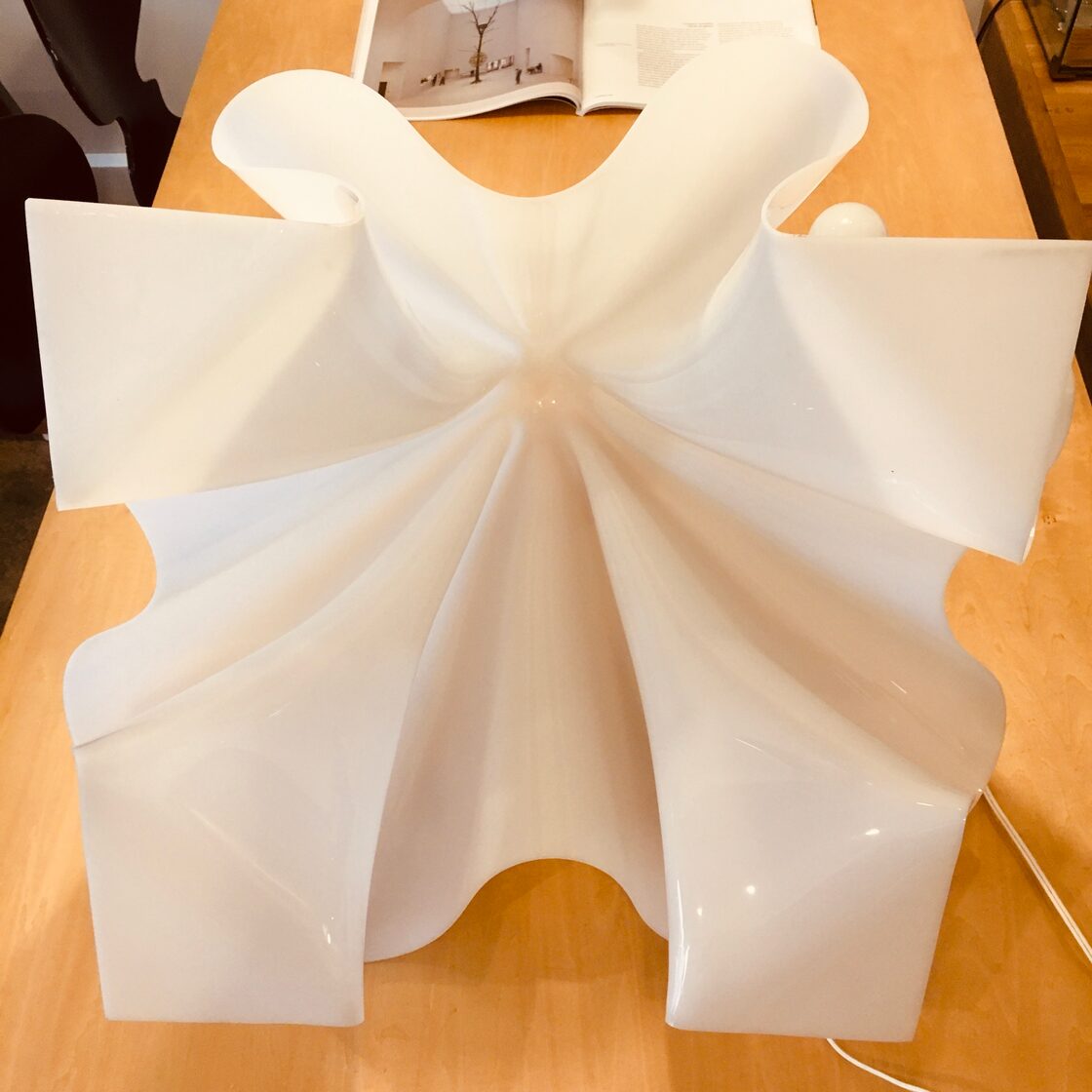 倉俣史朗 YAMAGIWA K-Series 寝転がら mini オバQ 照明 