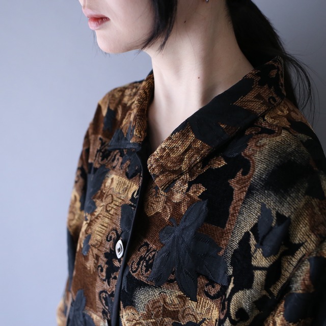 "reversible" over silhouette flower and leaf pattern chenille fabric jacket