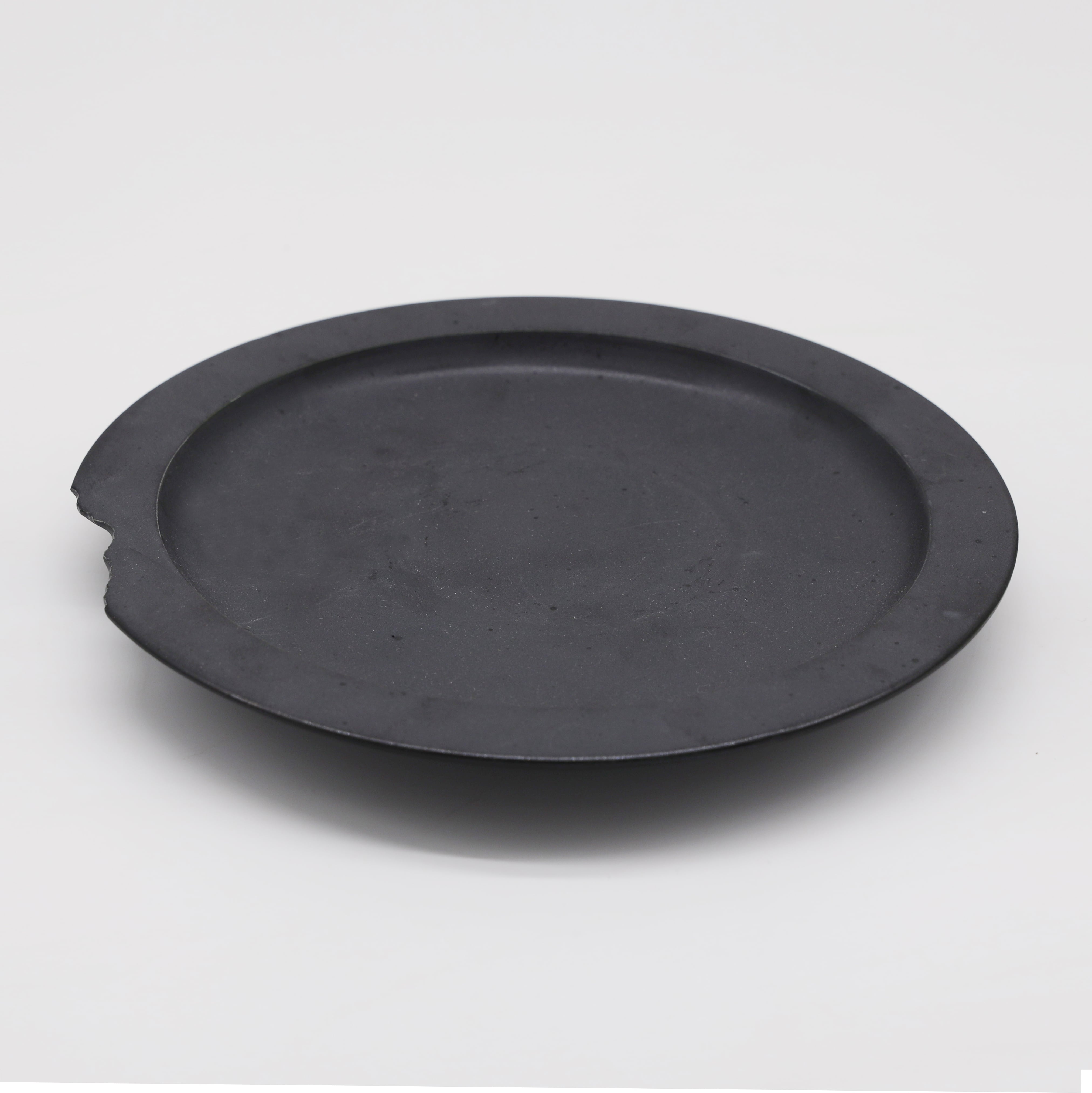 欠けリム皿8寸皿【MAT BLACK】