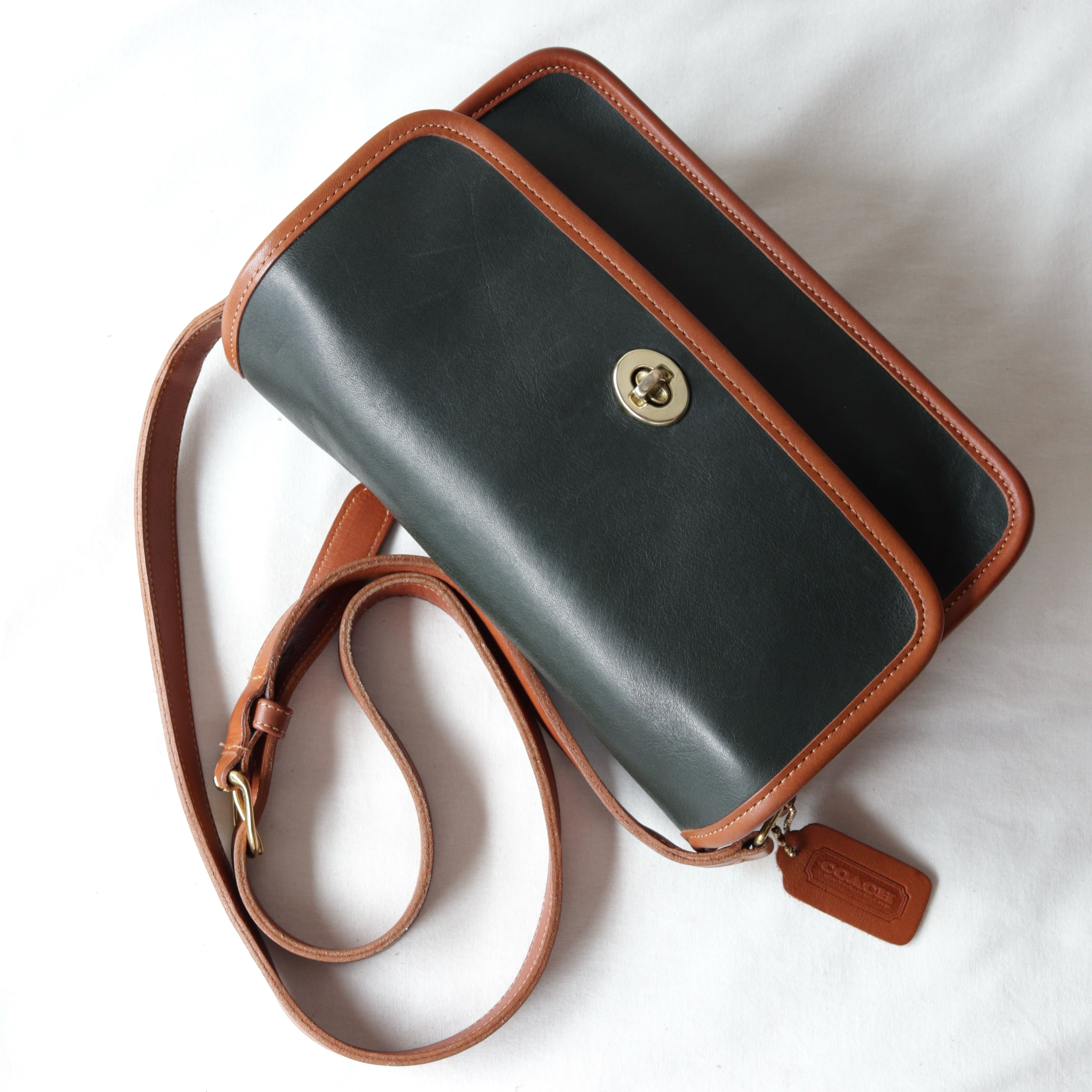 RARE VINTAGE COACH (OLD COACH オールドコーチ ショルダーバッグ) COMPARTMENT BAG SPECTATOR IN GREEN/TAN
