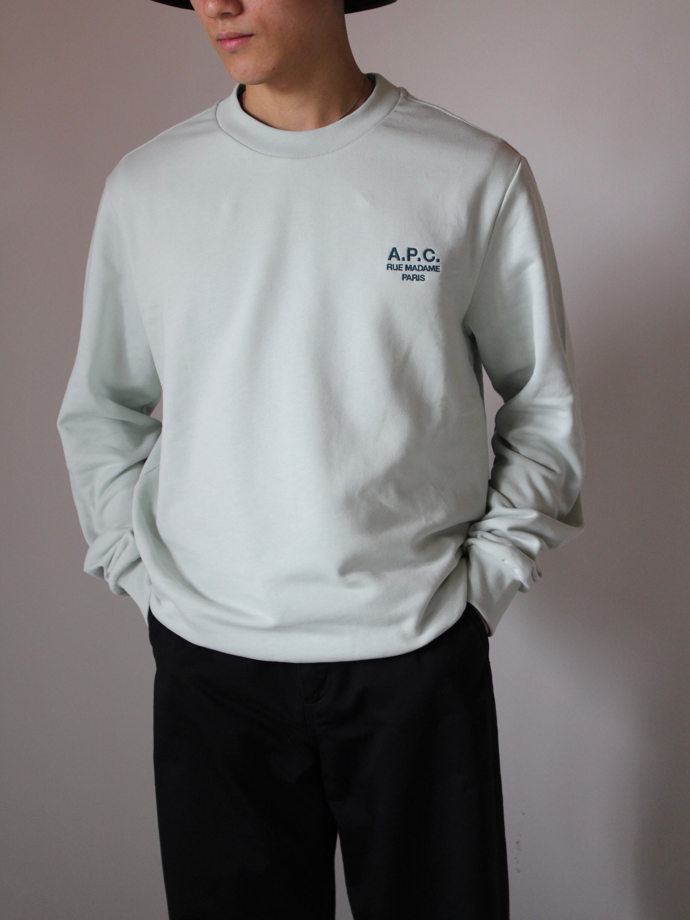 A.P.C. Petite Rue Madame スウェット A.P.C. アーペーセー【RUE MADAME スウェット】 | LARGE LAB TOWN