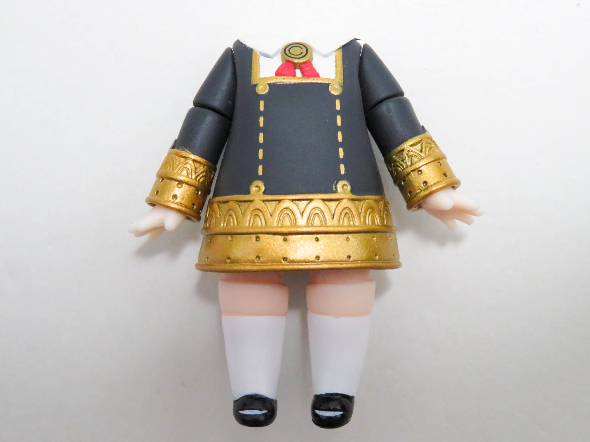 再入荷(A-ランク)【1902】 アーニャ・フォージャー 体パーツ 制服 ねんどろいど