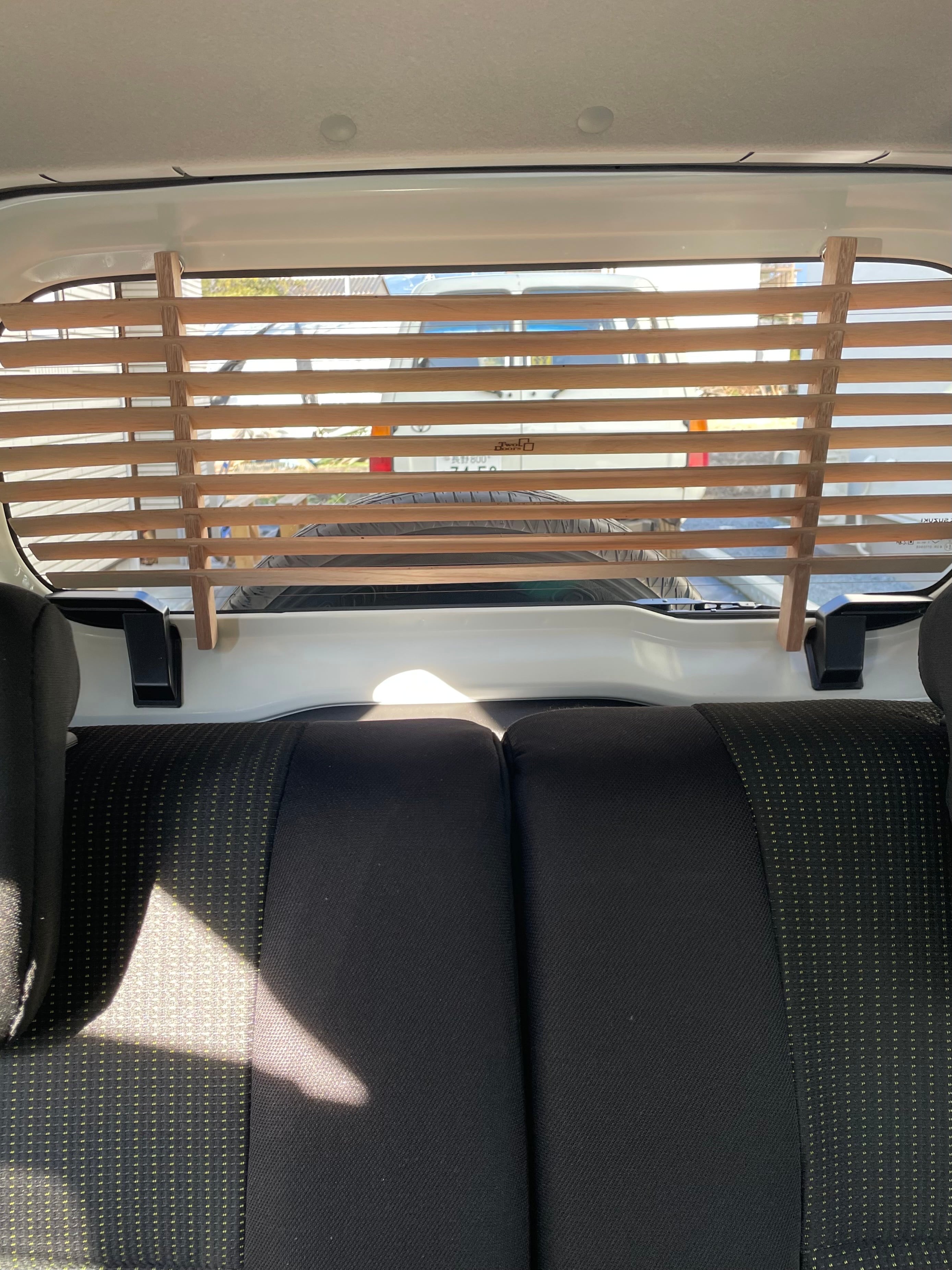 JIMNY】ウッドサイドブラインド_リア用 | TWODOORS