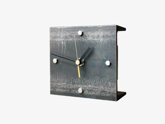 ぴったり。錆び鉄の置時計【M】受注生産