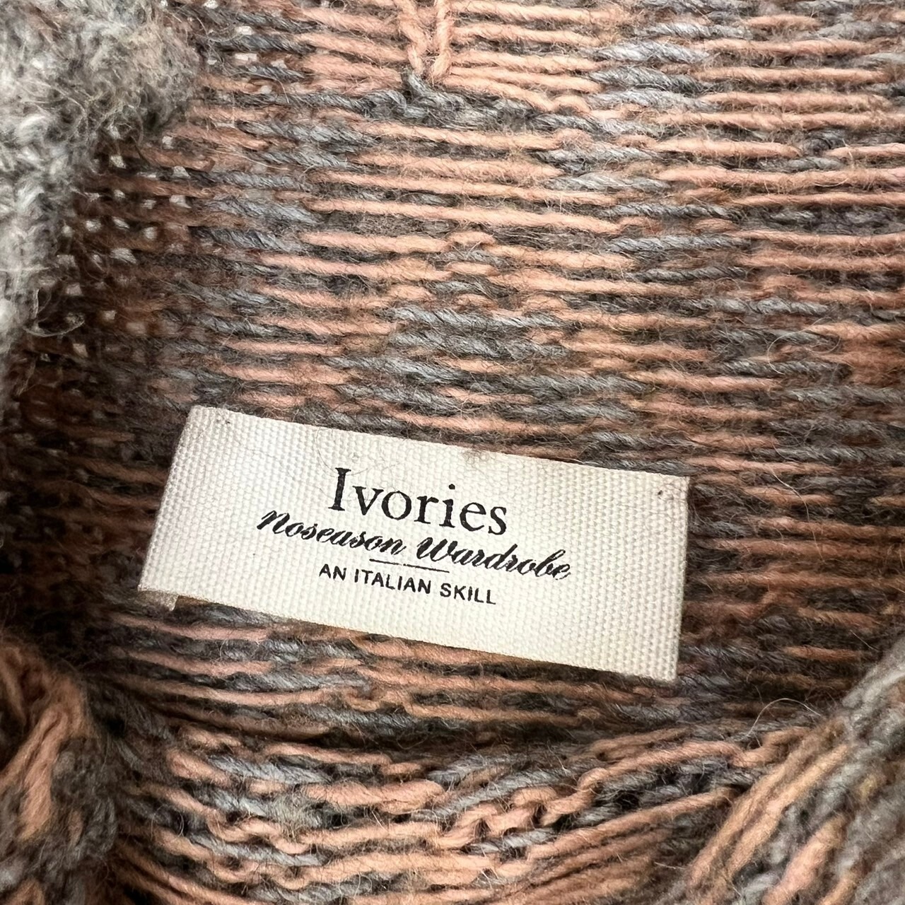 イタリア製 Ivories ノルディック ハイネックニット
