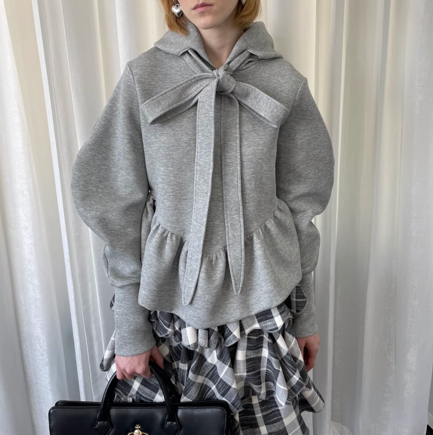 Volume flare ribbon foodie tops