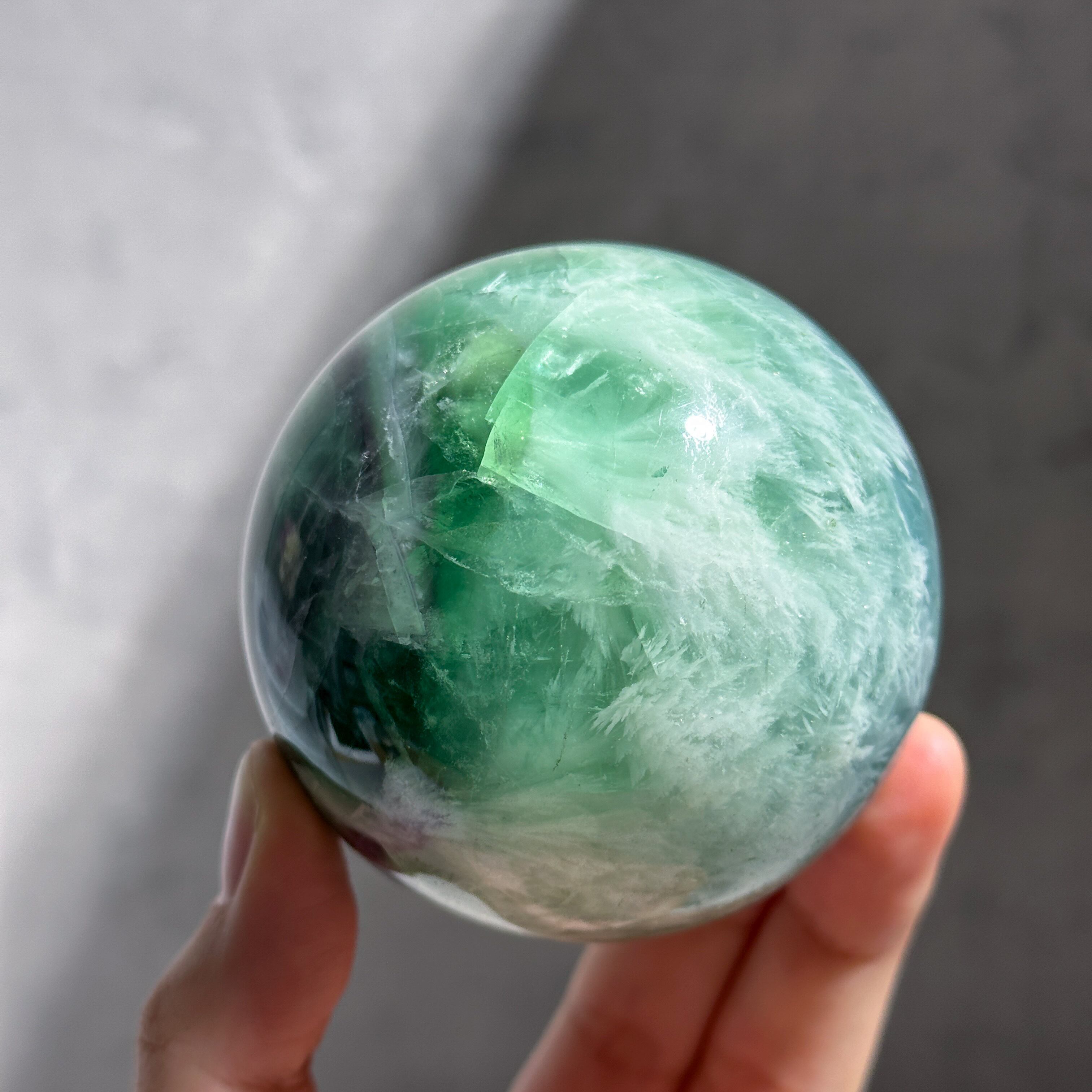 天然石✨エンジェルフェザーフローライト✨虹 スフィア エンジェルフェザーフローライト スフィア22◇ Angel Feather Fluorite