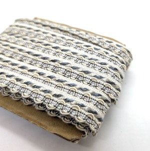 パリのアンティークトリム９　L6100