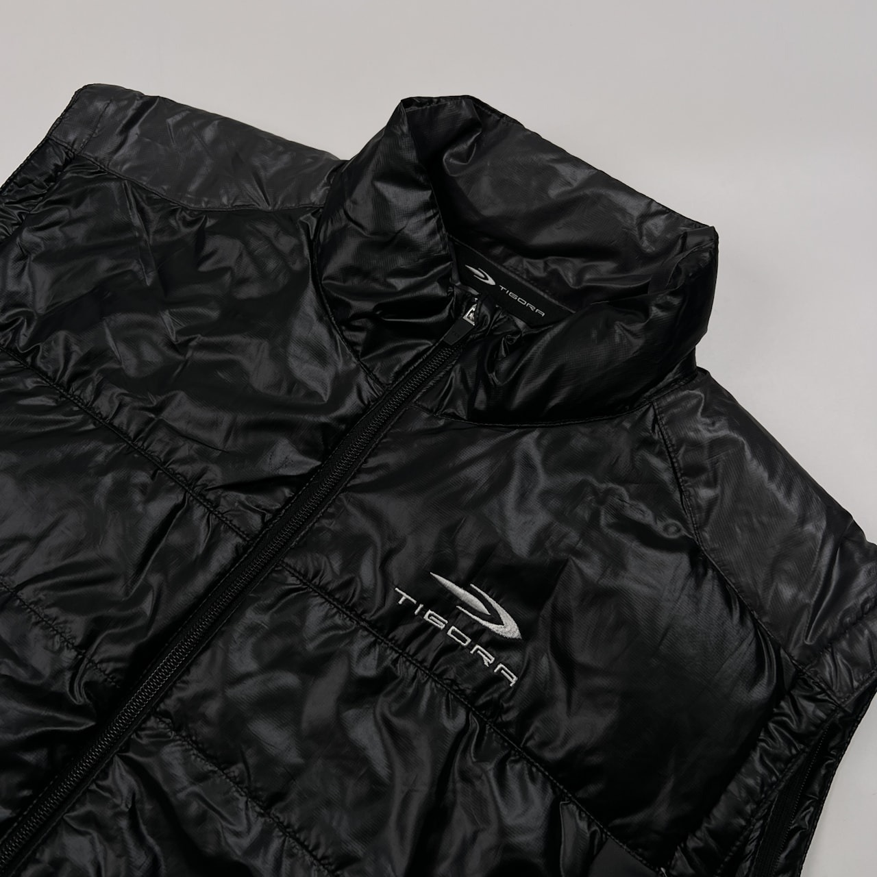 TIGORA ティゴラ ダブルジップ ダウン ベスト サイズ L /メンズ/ブラック×グレー/ゴルフ/スポーツ