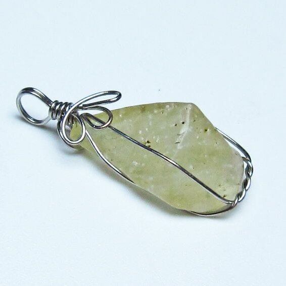 リビアングラス ペンダント 一点物 メール便可 112-13634