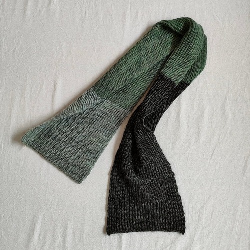 カシミアのグリーンストール