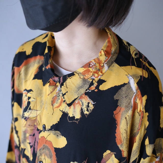 good coloring abstract painting pattern over silhouette shirt