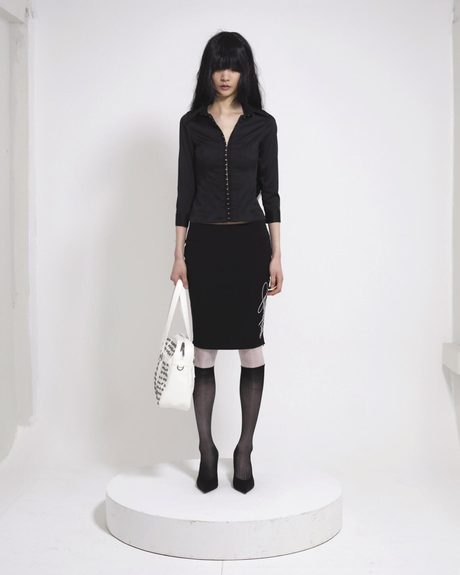 【Bonnae】Corset Seam Shirt 2 Colors bonnae】Corset seam shirt (Black) | MINERAL