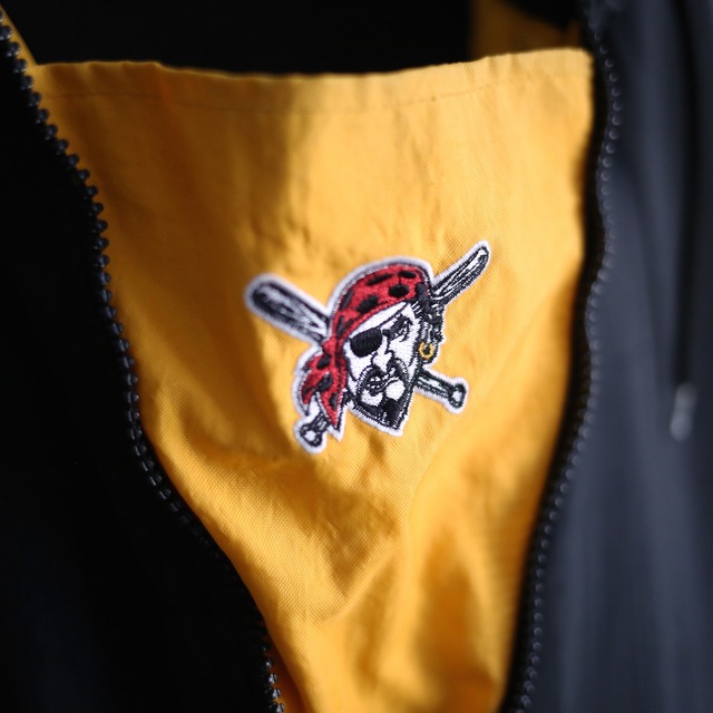 3-tone good coloring switching and front and back embroidery wappen XXXL over size anorak parka