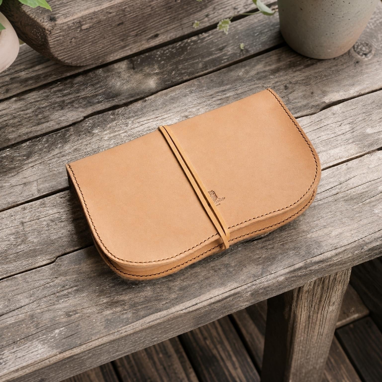 受注製作】本革の御朱印帳ケース【紐留め】 | Babylonica Leather Craft