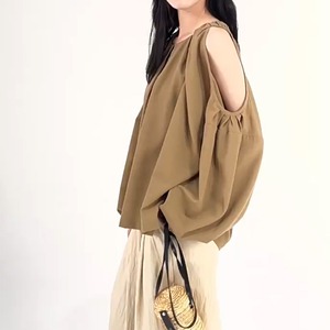 オープンショルダーフレンチブラウス K0294