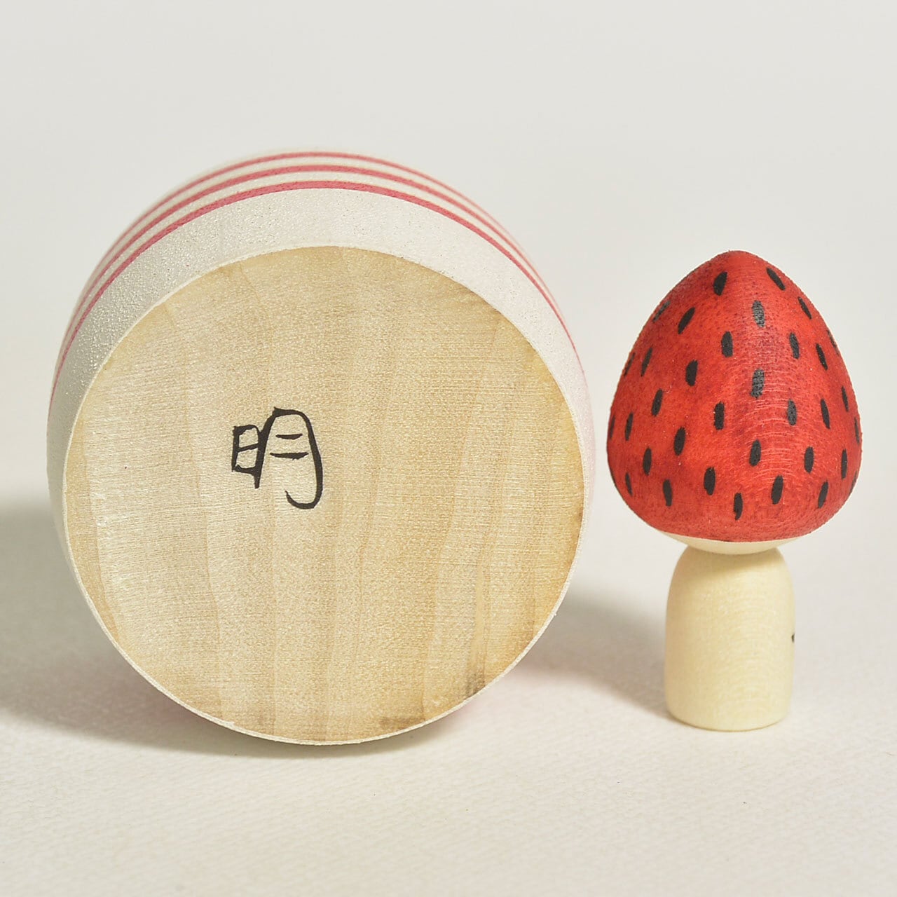 いちごケーキちゃんえじここけし 約1.5寸 約4.5cm 鈴木明 工人（作並系