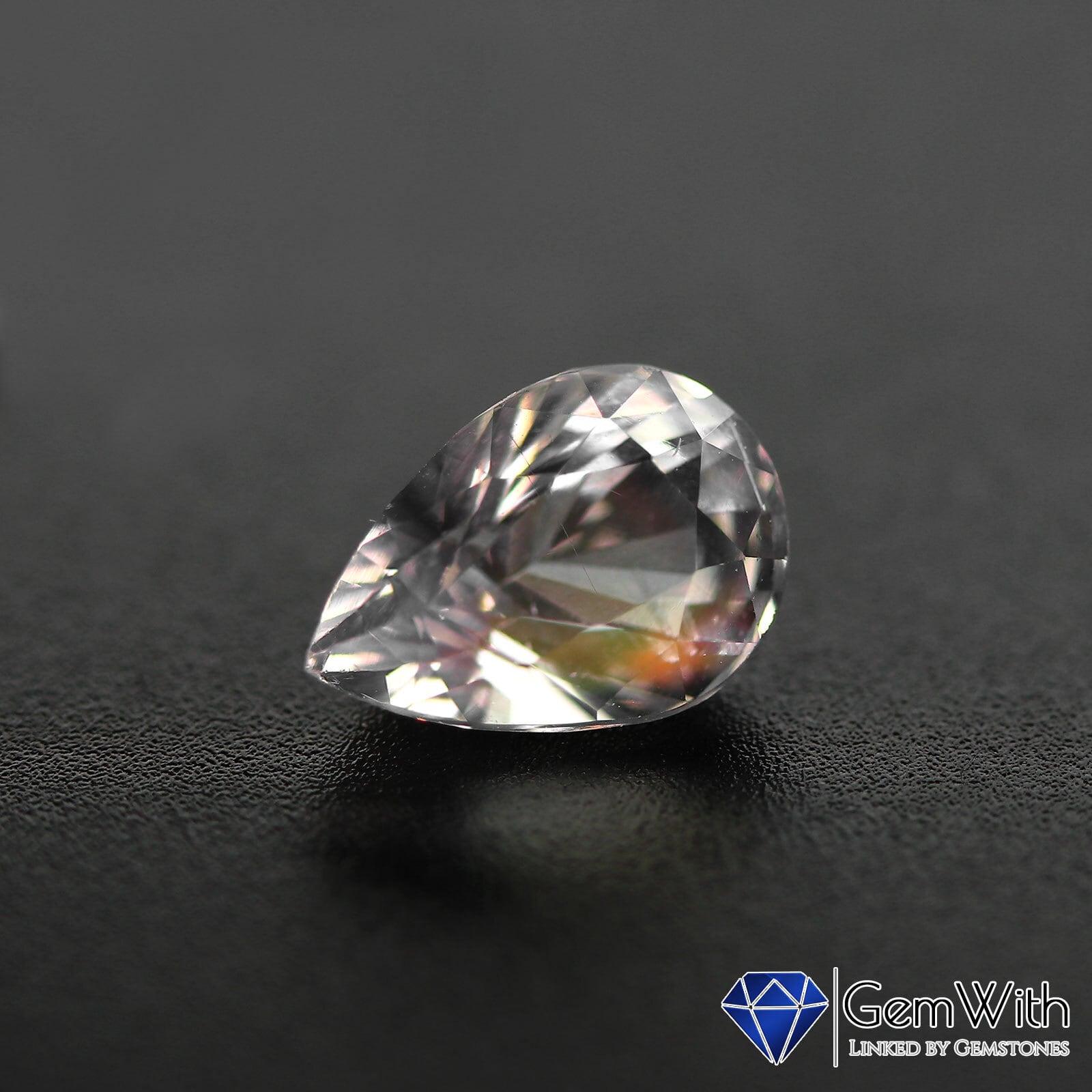 アンデシンラブラドライト0.83CT | GemWith
