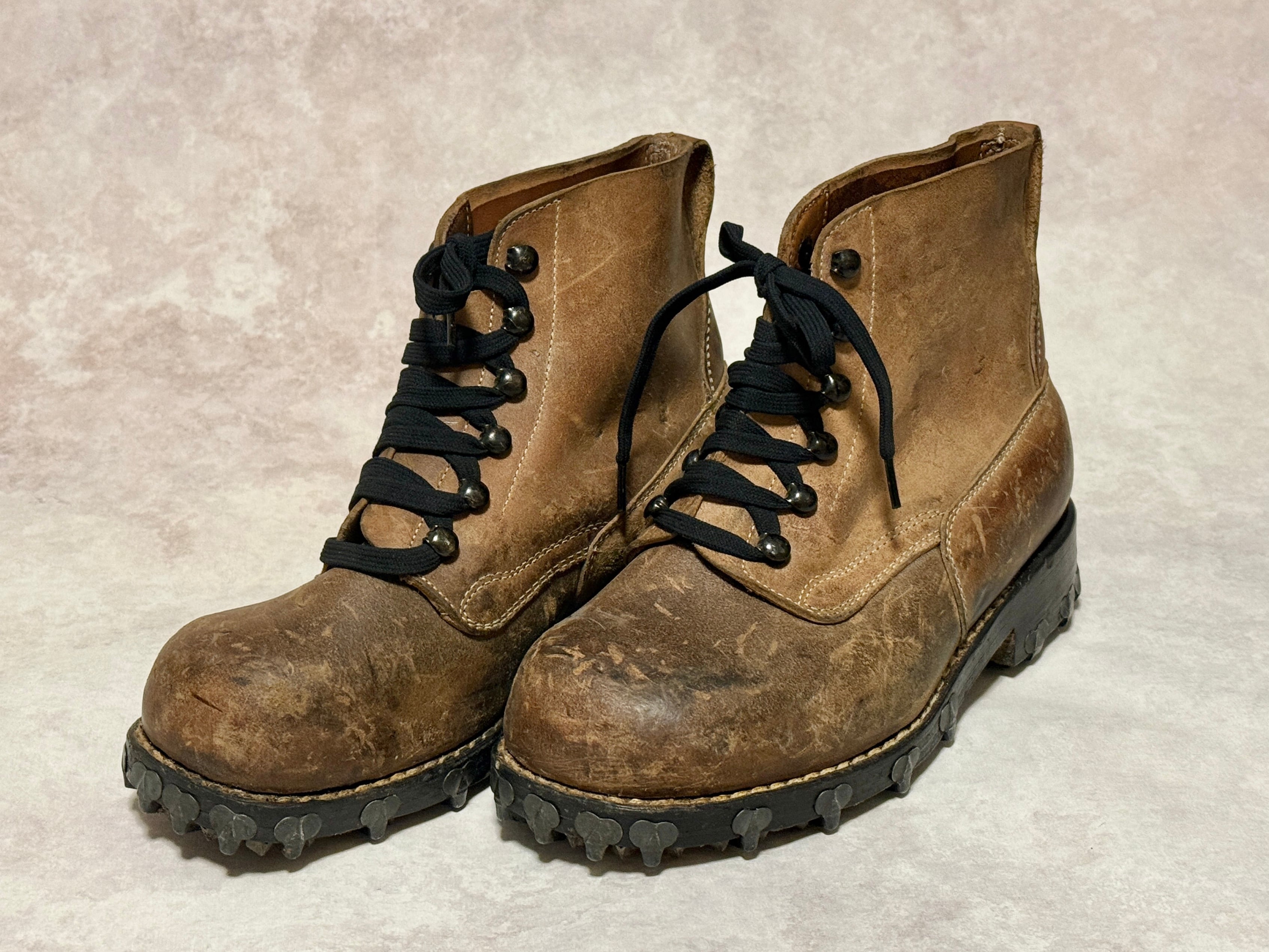 WWII ドイツ軍 山岳ブーツ代用 スイス軍実物ナーゲルブーツ(25cm