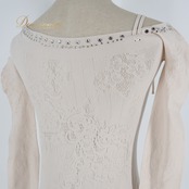 バレエ 衣装 ピンク系 チャコット Chacott ノーソーイングニット トップス レッスン 練習 社交ダンス ストレッチ 伸縮 日本製 花 ノーソーイング 淡い リボン 柔らかい生地 ラインストーン 長袖 薄ピンク キラキラ