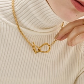 stainless loop necklace