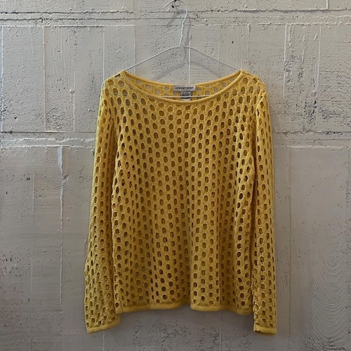 used/yellow knit