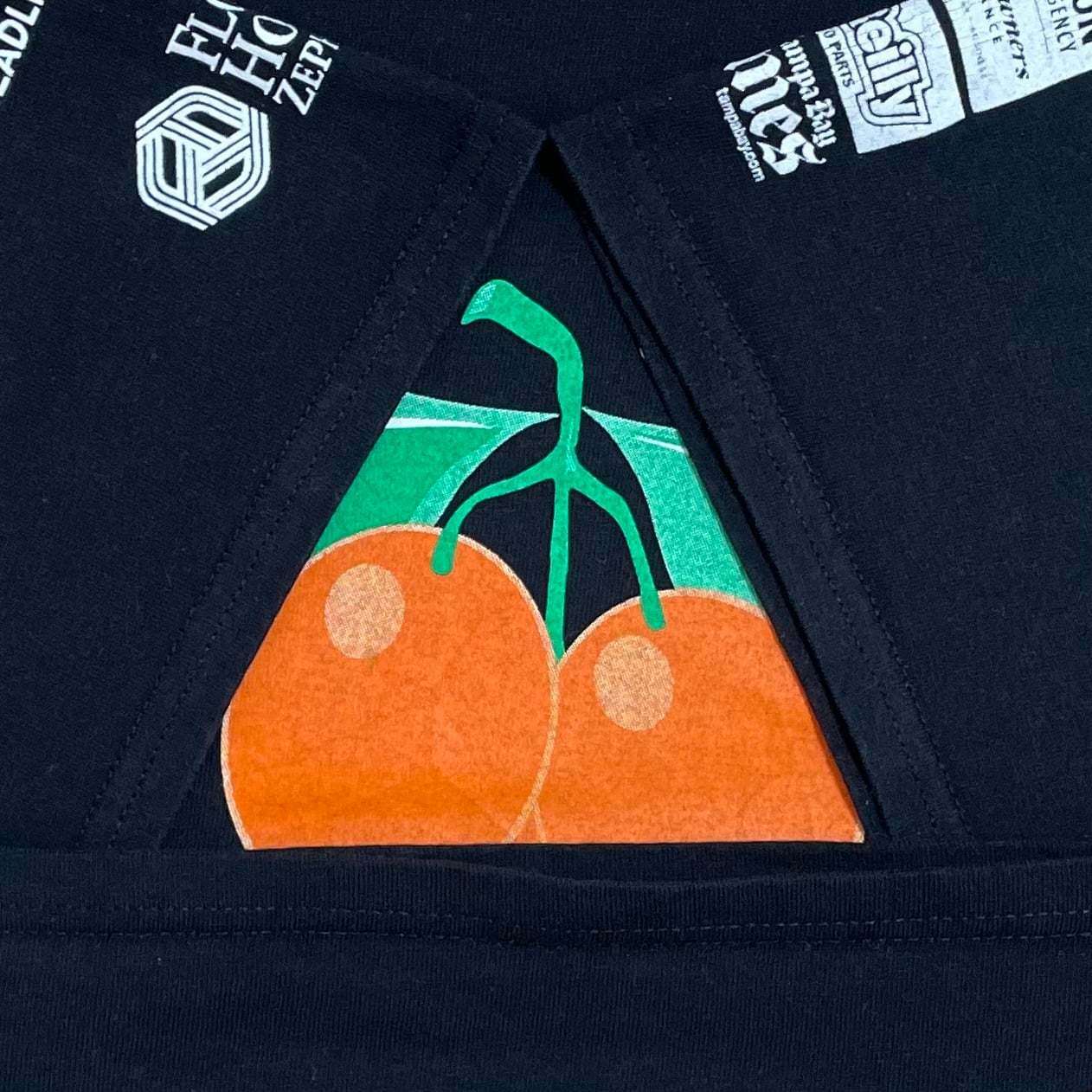 【NIKE SPORTSWEAR】ビッグロゴプリントTシャツ　半袖　オレンジタグ