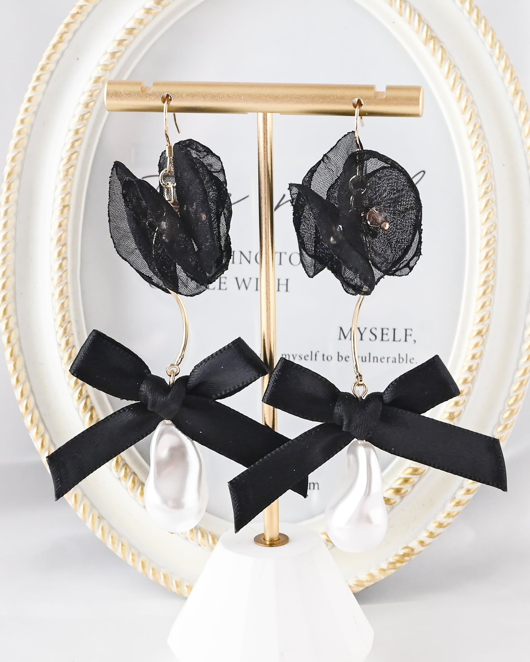 ブラックリボンブルームピアス / イヤリング【AE2512-10】