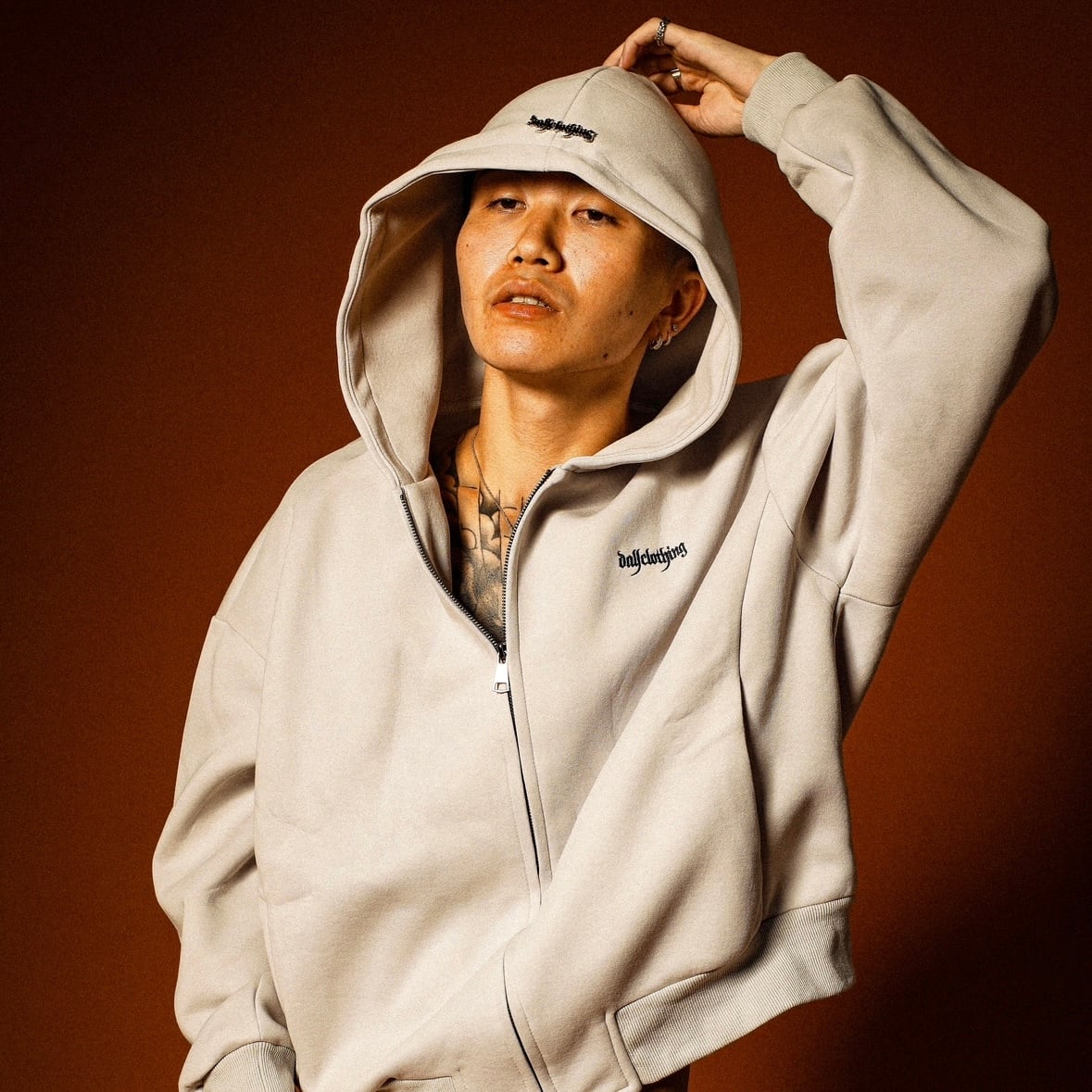 ESSENTIAL LOGO PREMIUM ZIP HOODIE | DALL