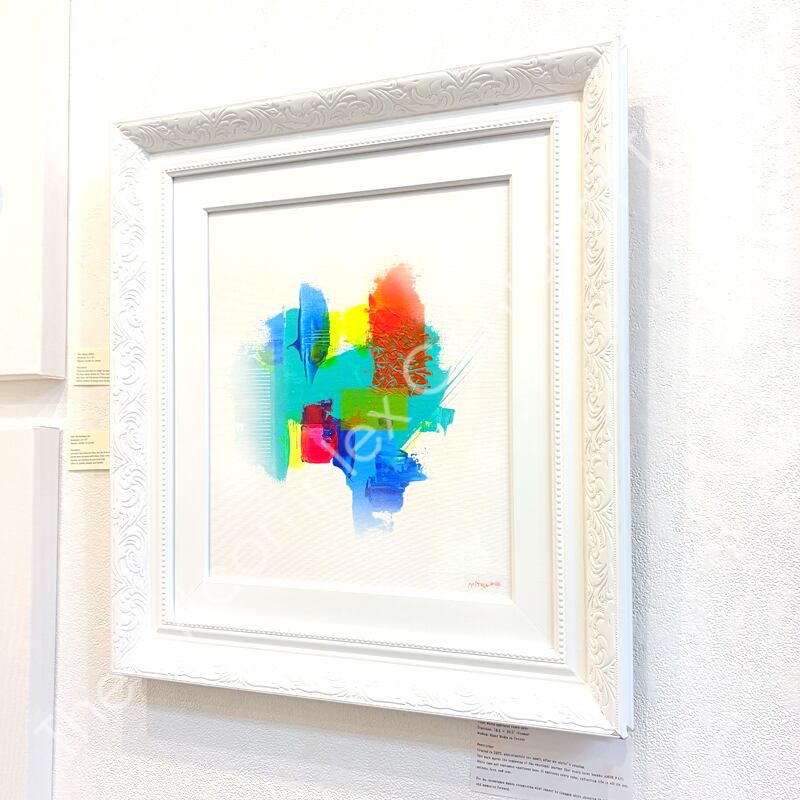Oscar 「WHITE EMBRACES EVERY COLOR」