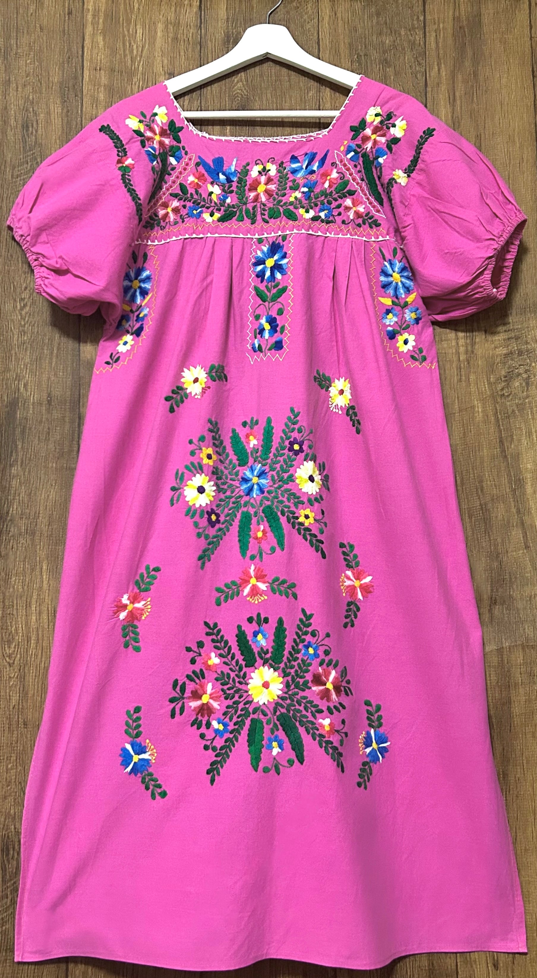 ビンテージメキシカン 古着 メキシコ 刺繍ワンピース ビンテージ ビンテージメキシカン 古着 メキシコ 刺繍ワンピース ビンテージ