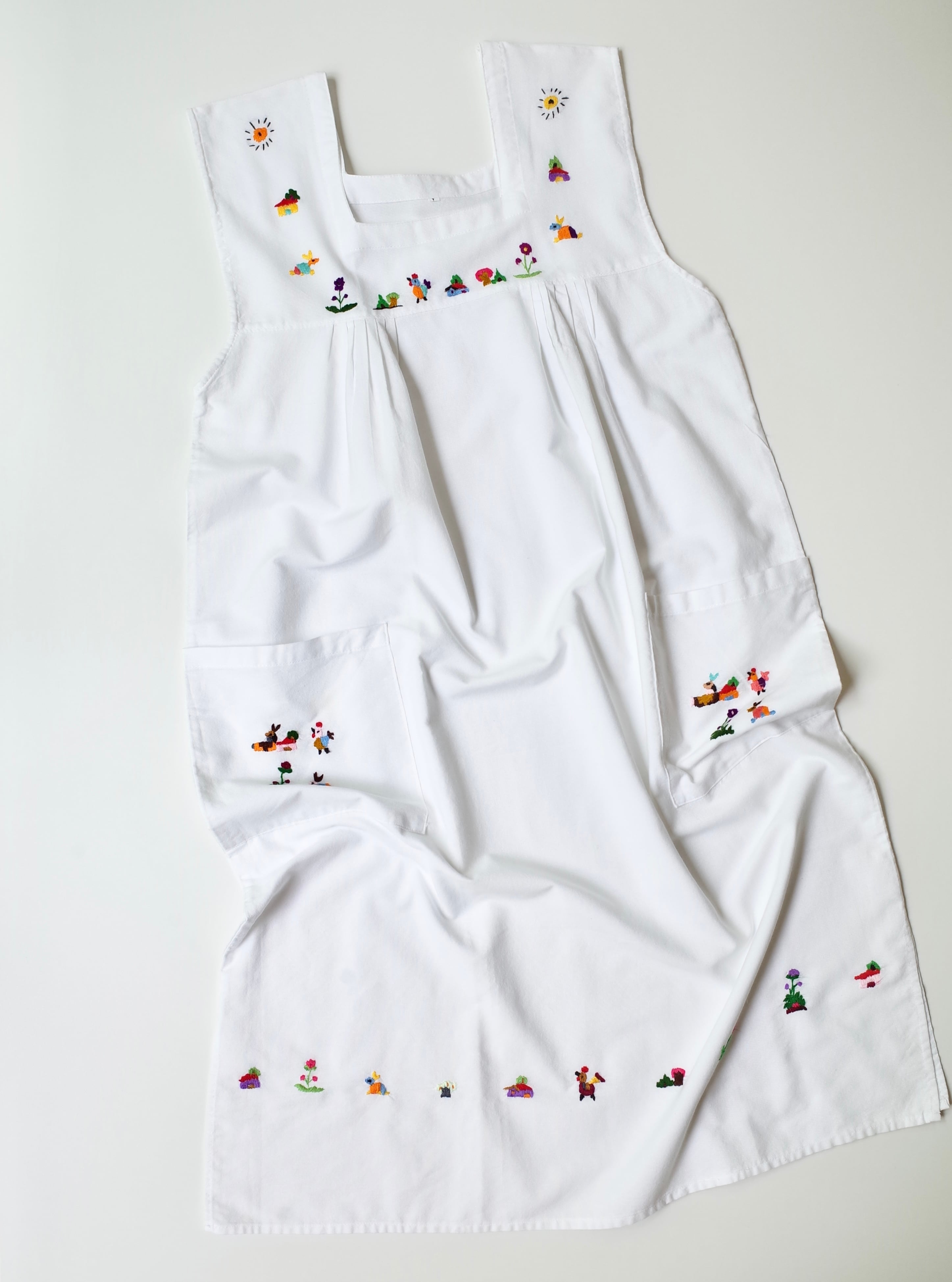 El Salvador embroidery dress