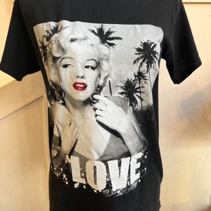 Marilyn Monroe T-shirts