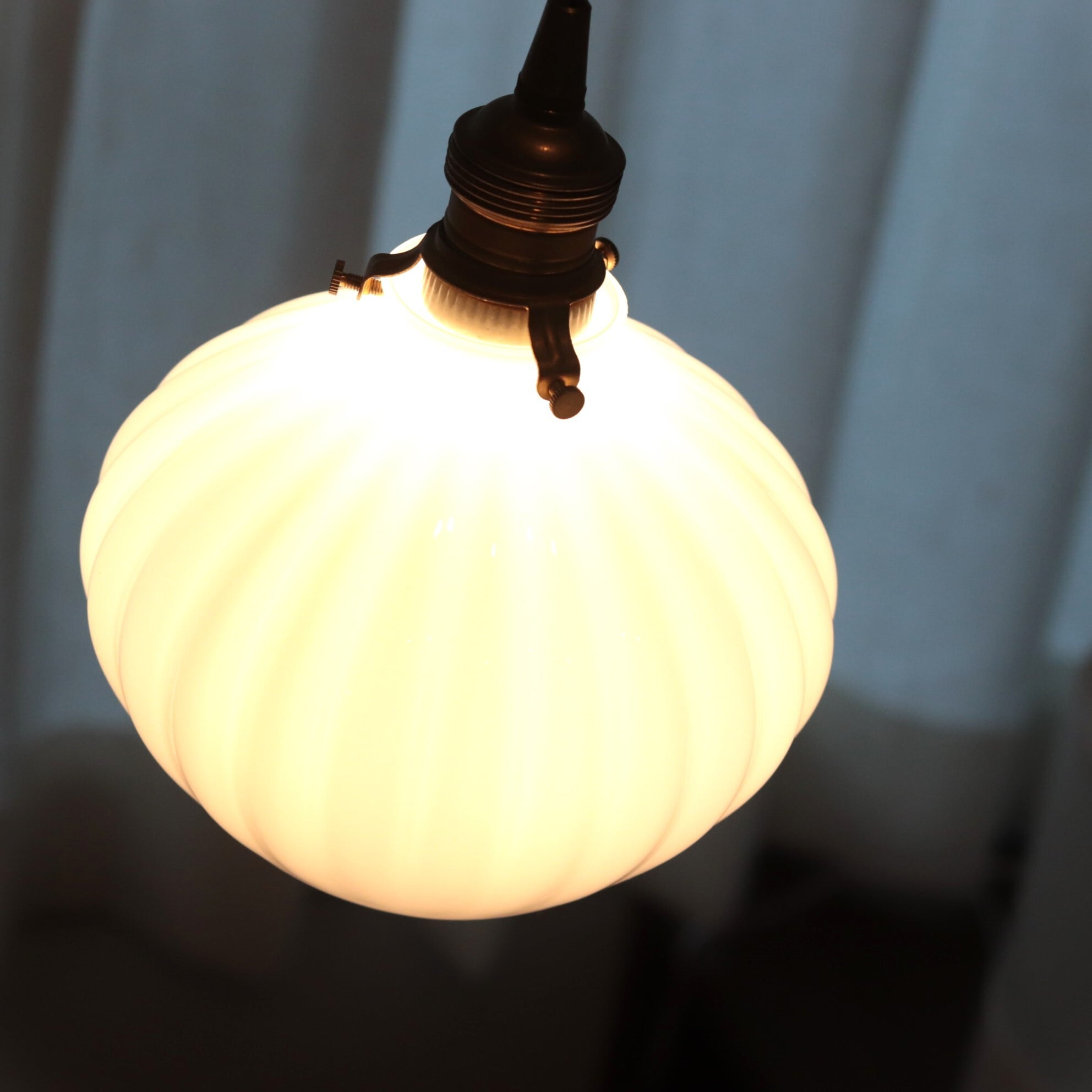 ガラスシェード フルクト L ホワイト ペンダントライト ガラスシェード フルクト L ホワイト ペンダントライト ガラス