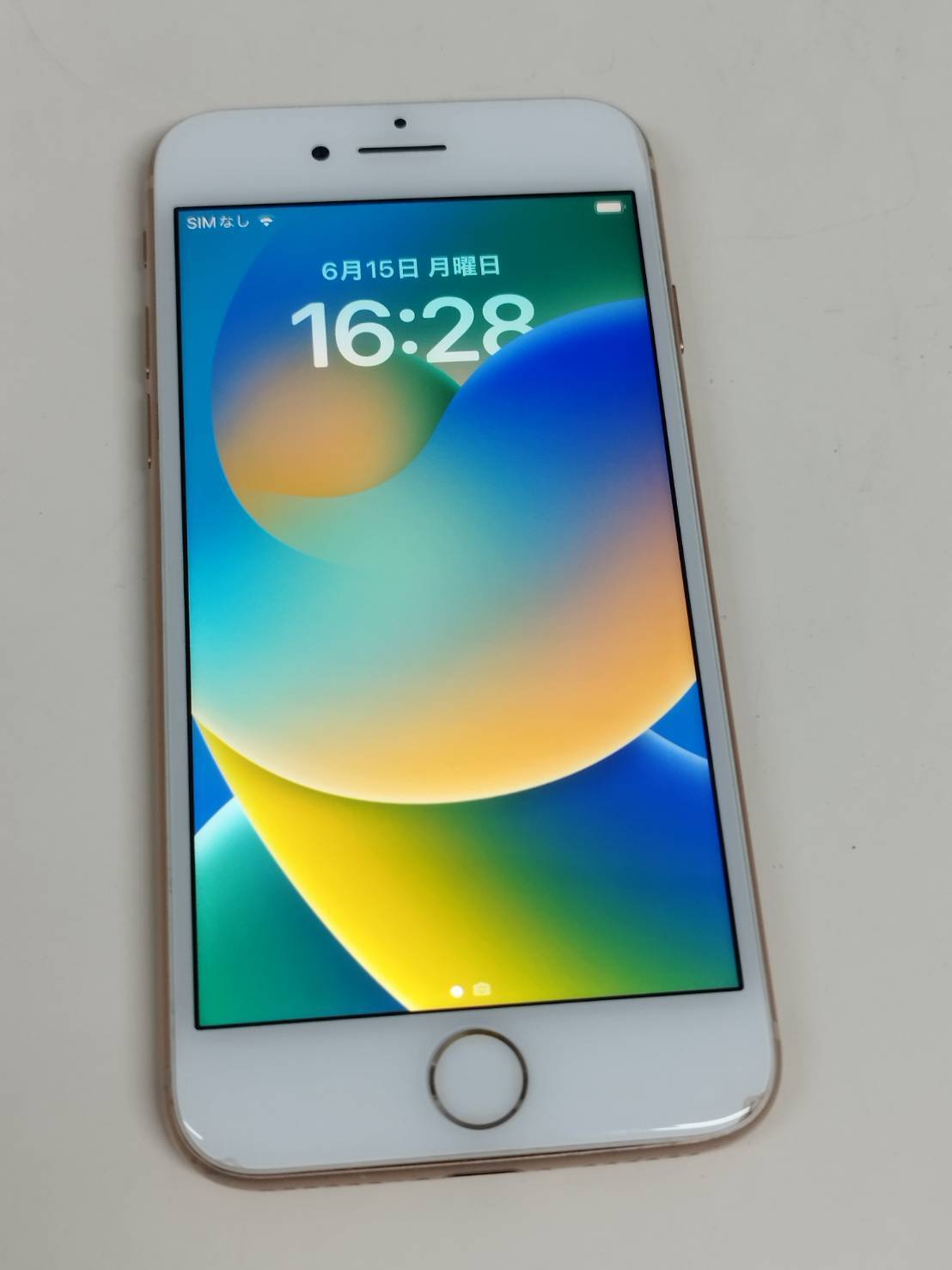 SIMフリー】iPhone 8/A1906/64GB/ゴールド〈MQ7A2J/A〉バッテリー87